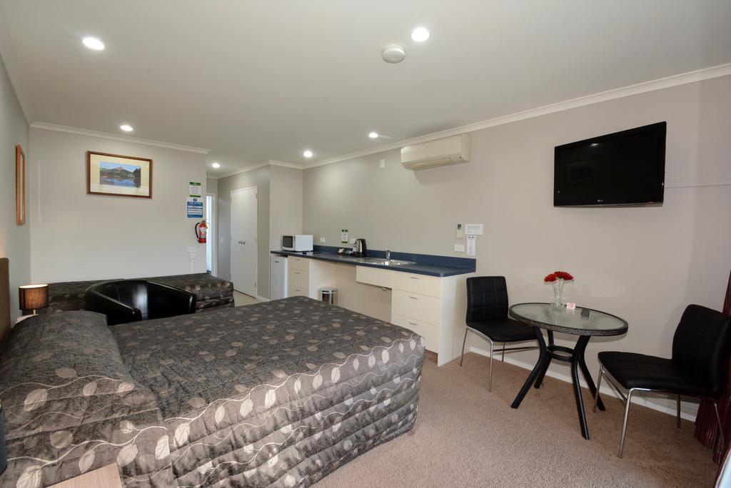 פורטובלו Otago Peninsula Motel מראה חיצוני תמונה